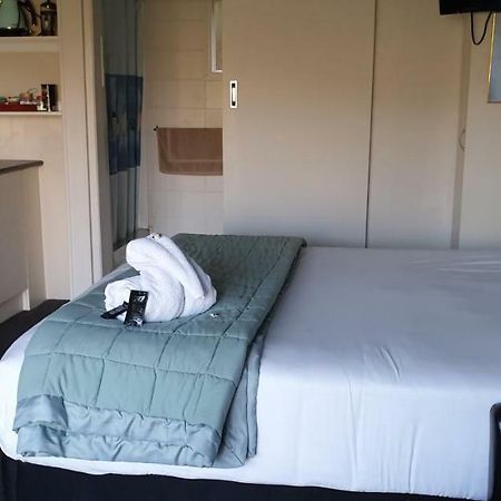 Mokau Motels ภายนอก รูปภาพ