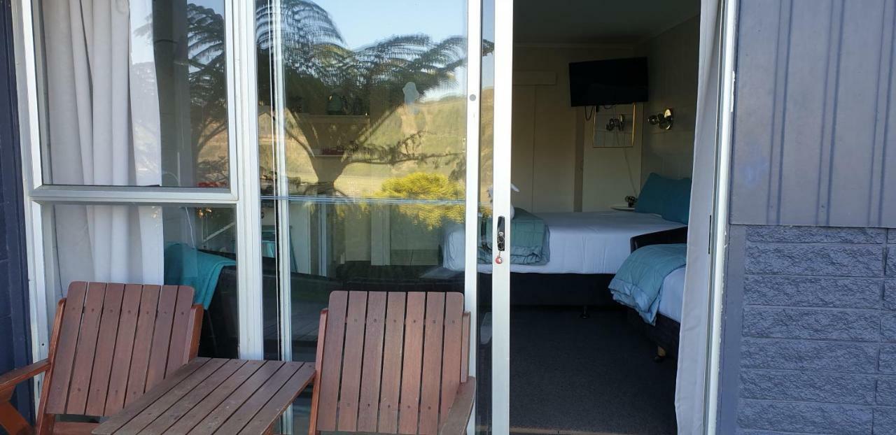 Mokau Motels ภายนอก รูปภาพ