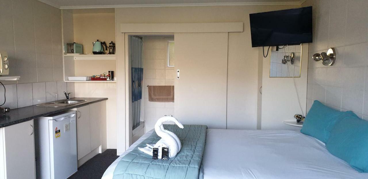 Mokau Motels ภายนอก รูปภาพ